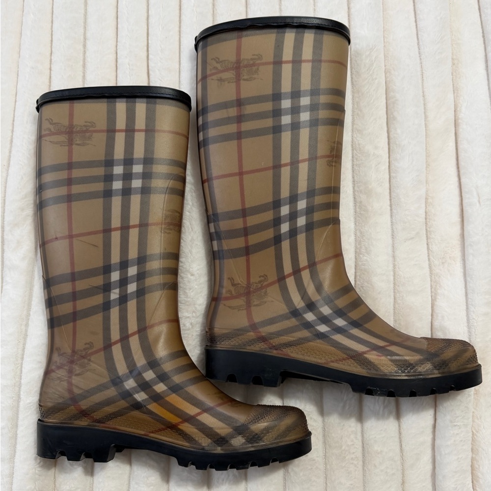 Burberry Checkered Boots in Tan and Black